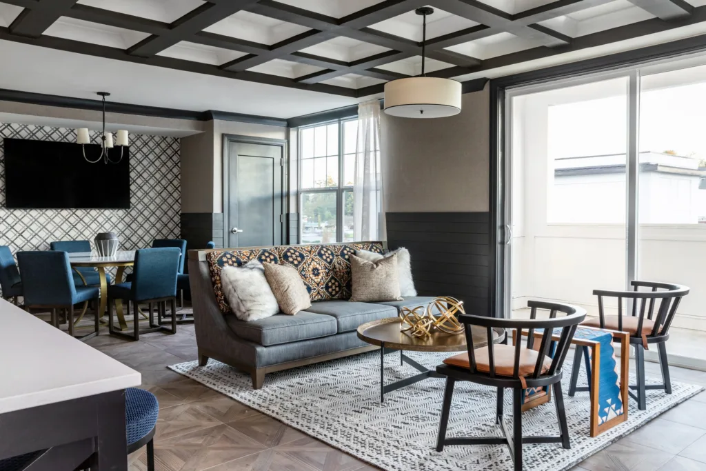 Relaxation room in the leasing office