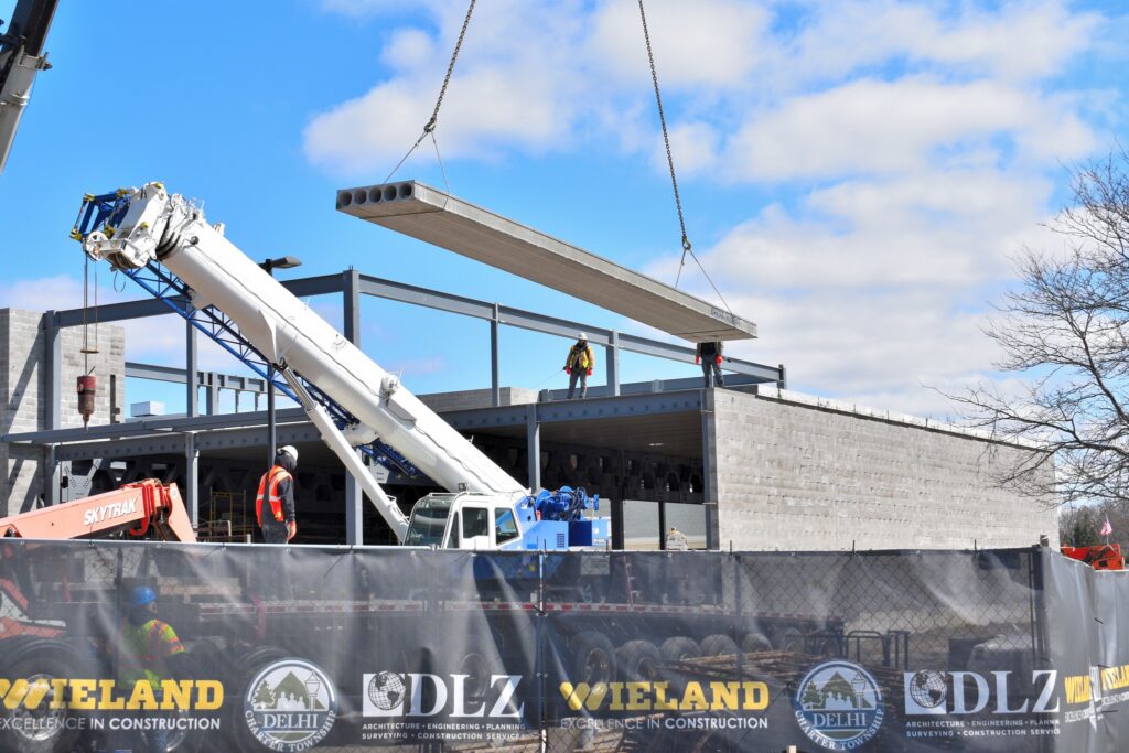Precast concrete erection at Delhi Fire Department