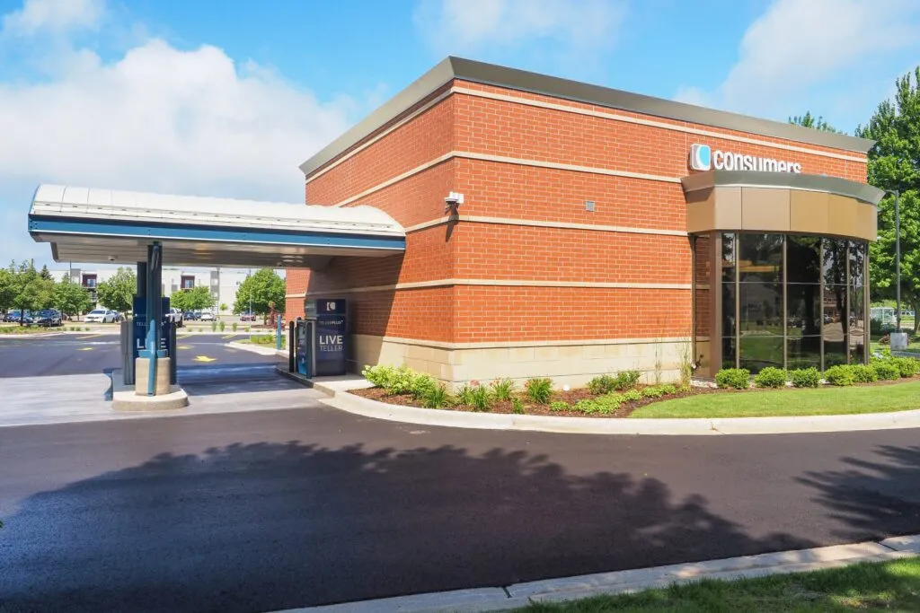 Consumers Credit Union East Lansing exterior side