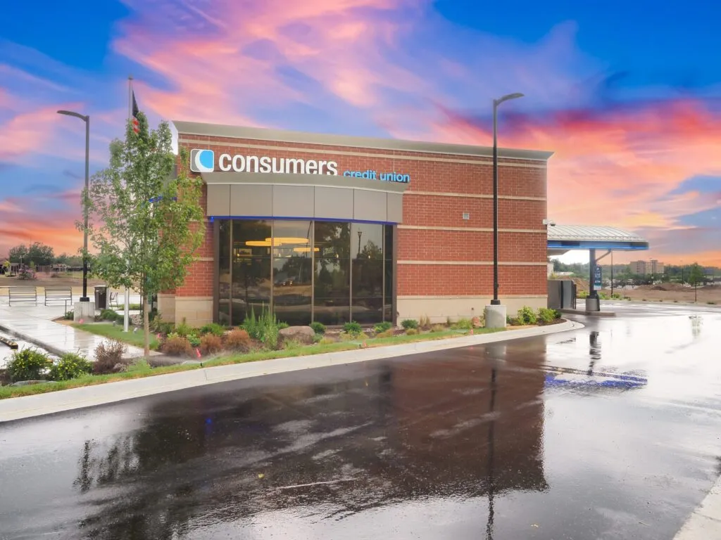 Consumers Credit Union Lansing front