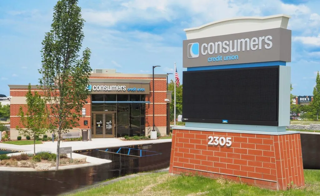 Consumers Credit Union Lansing sign
