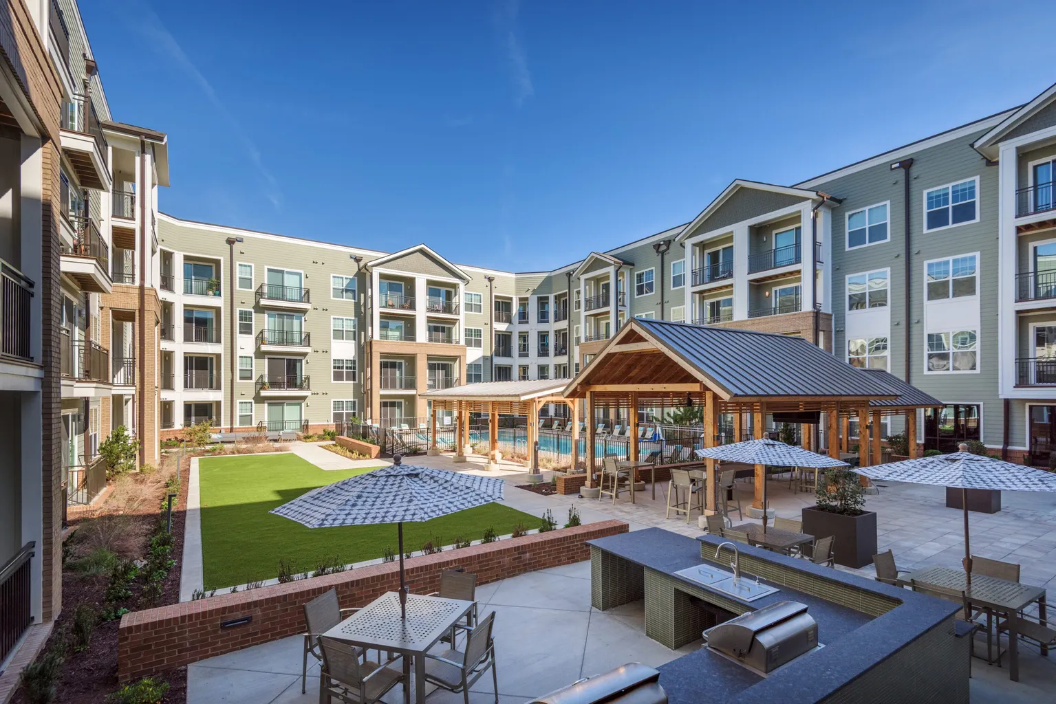 The Cardinal outdoor area