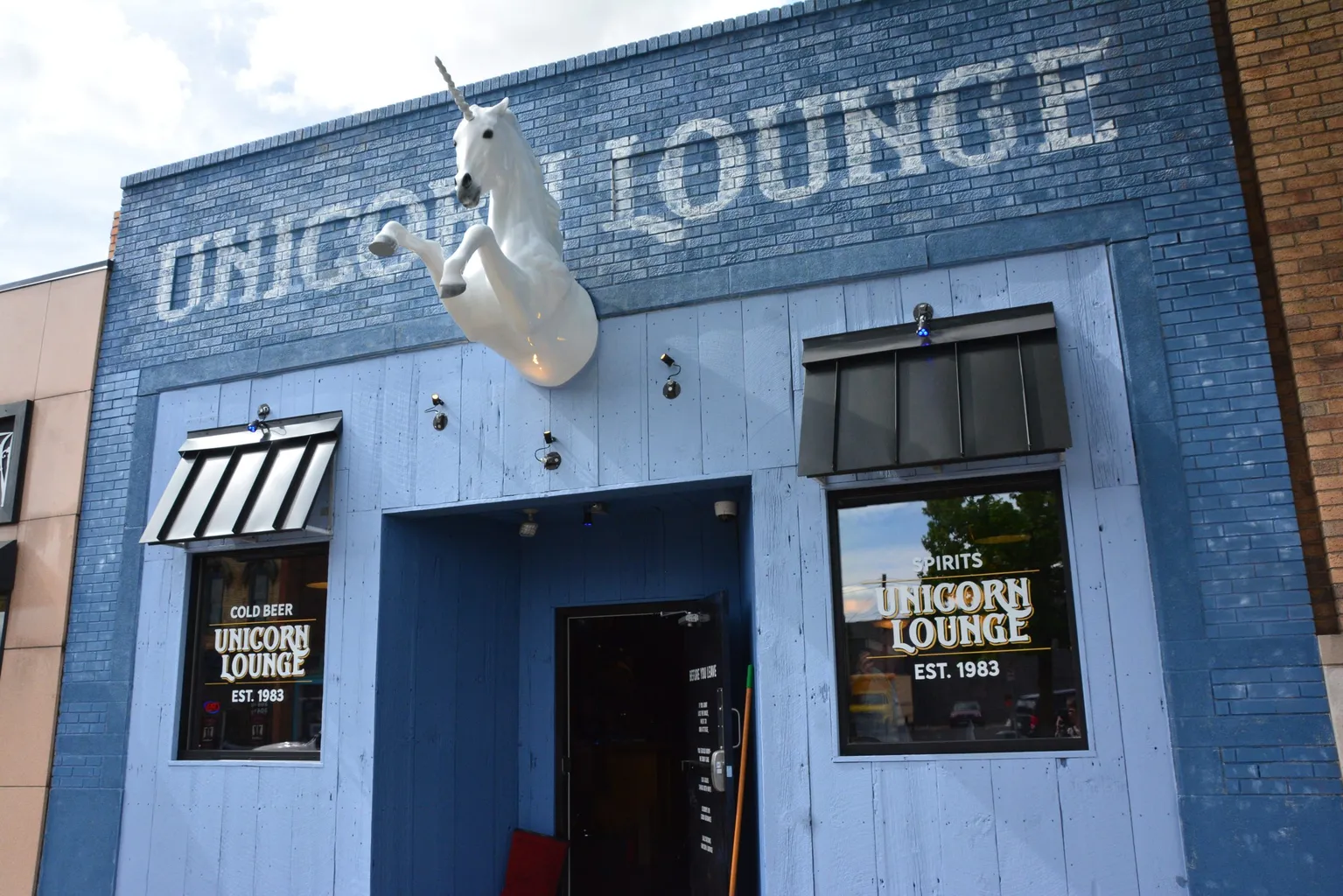 Unicorn Lounge bar front