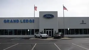 Ford Grand Ledge exterior front entrance
