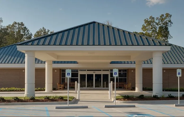 Hardtner Medical Center exterior front entrance