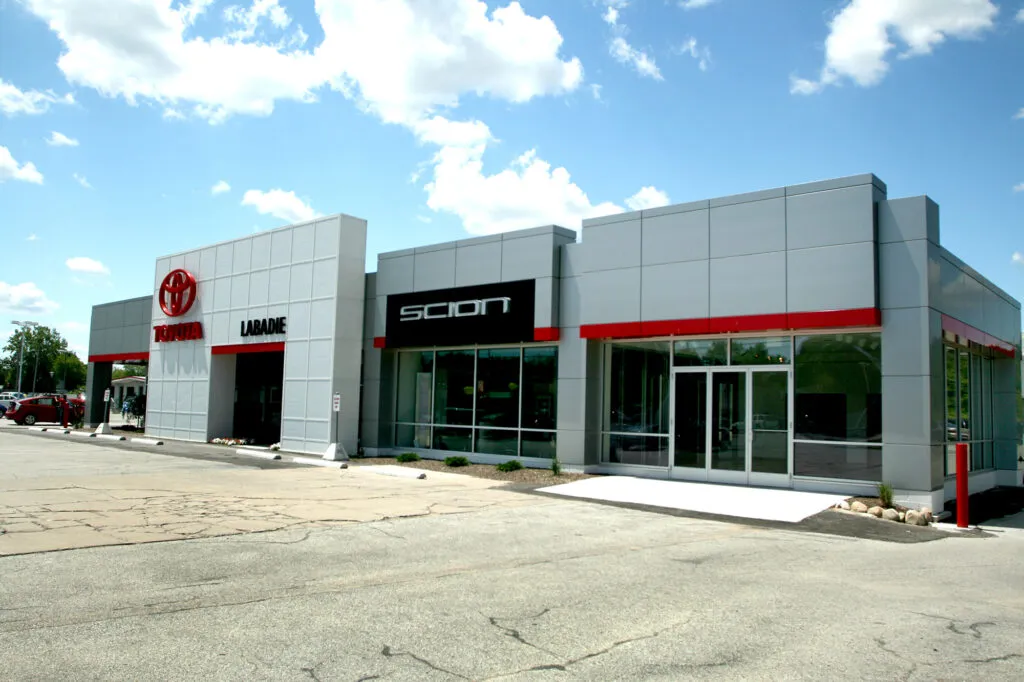 Labadie Toyota front entrance