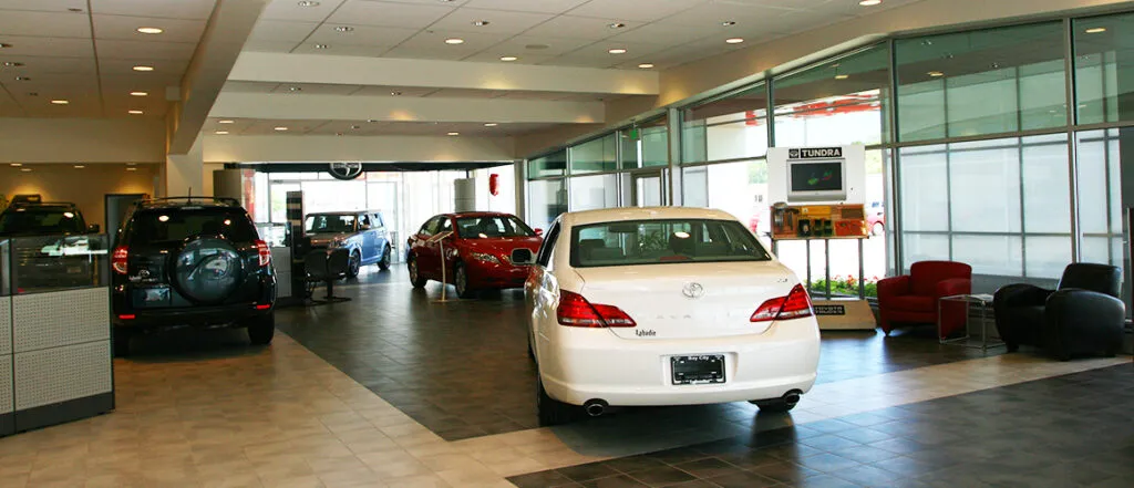 Toyota Labadie sales floor