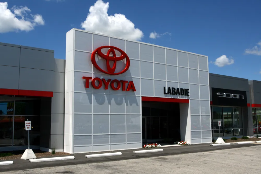 Labadie Toyota front entrance