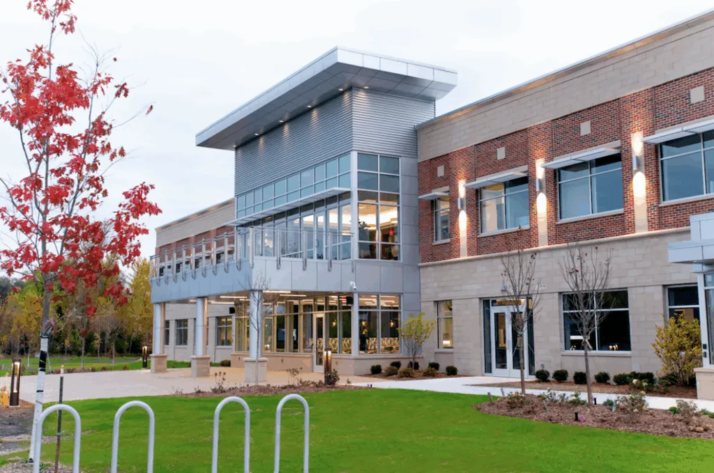 SET SEG exterior front entrance