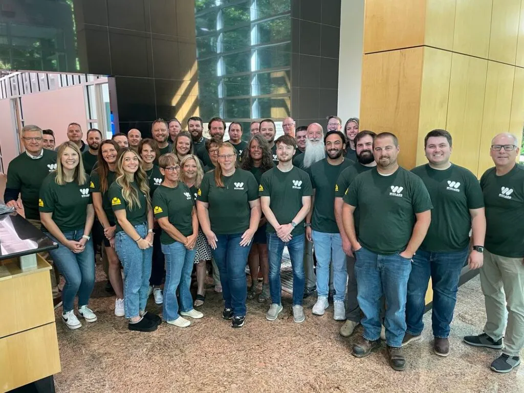 Team photo in matching green WIELAND wear