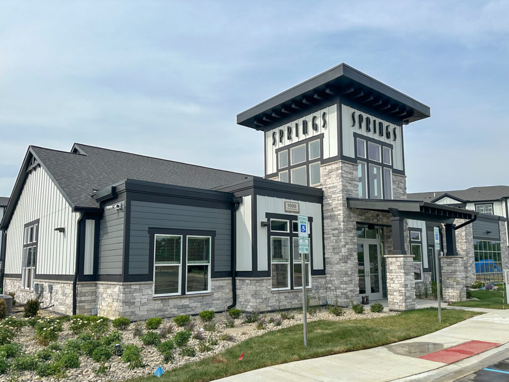 Photo of the main office building at the Springs on 5th & Main
